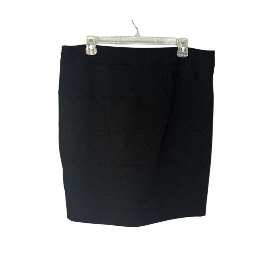 White House Black‎ Market Women's Knee Length Stretch Black Skirt 12 Lined